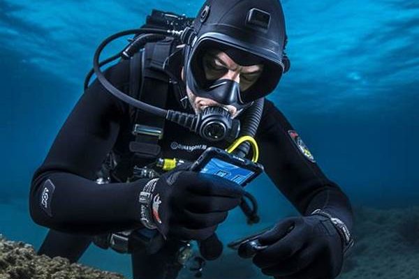 Innovative Underwater Communication Techniques